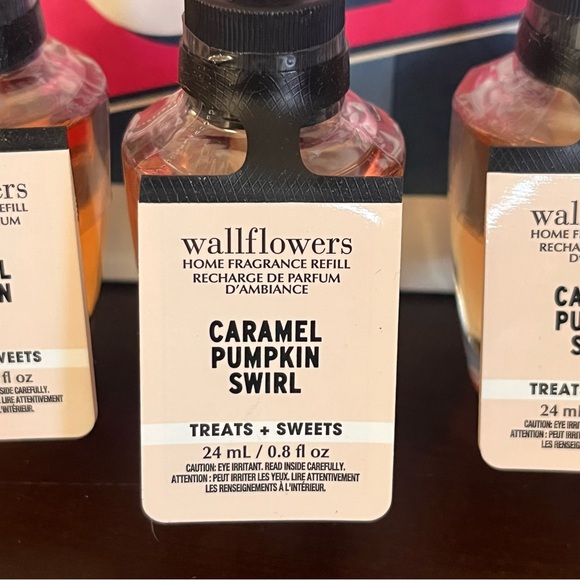 New Caramel Pumpkin Swirl Bath & Body Works wallflower refills 3 pack - Picture 2 of 4
